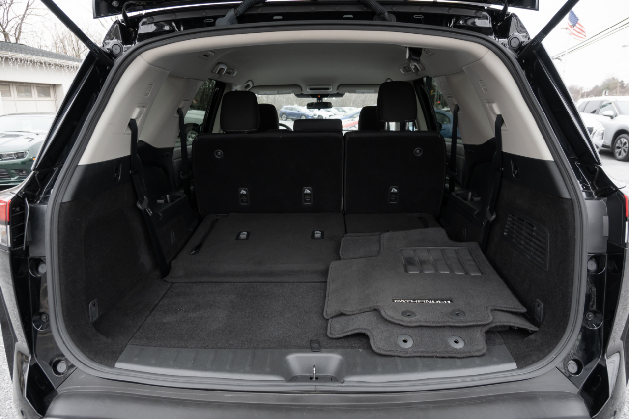 Nissan Pathfinder S 4WD 2024