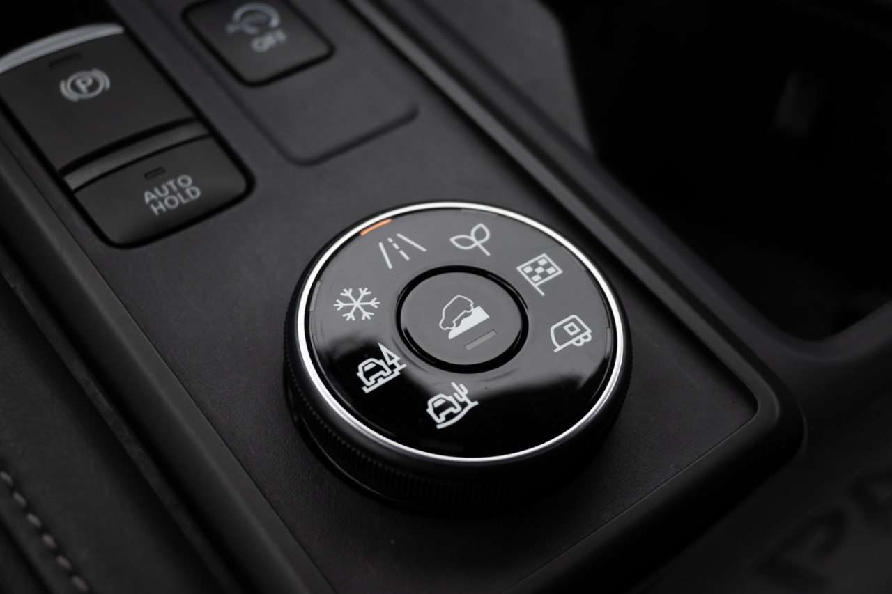 Nissan Pathfinder S 4WD 2024