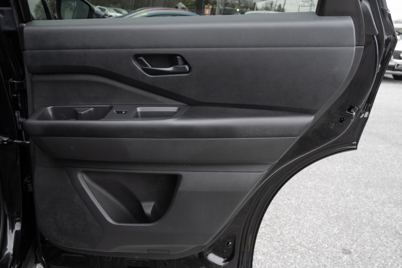 Nissan Pathfinder S 4WD 2024