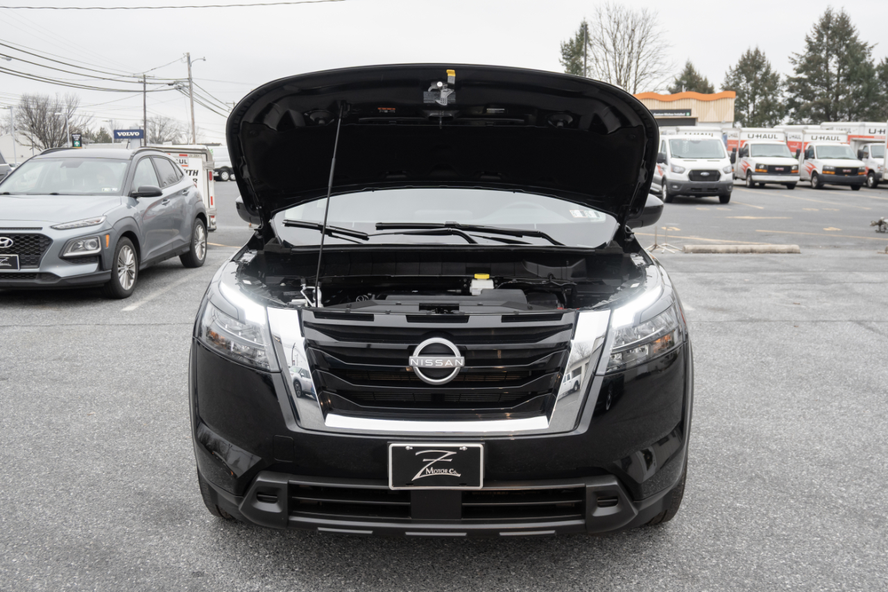 Nissan Pathfinder S 4WD 2024