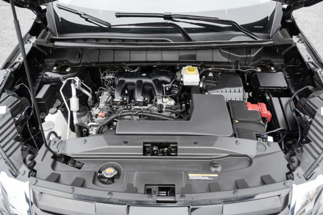 Nissan Pathfinder S 4WD 2024