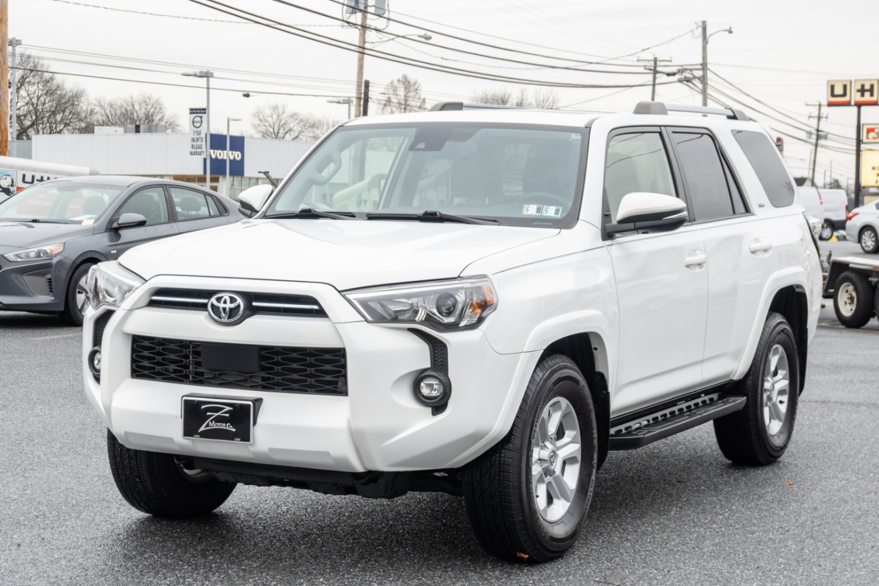 Toyota 4Runner SR5 Premium 2WD (Natl) 2022