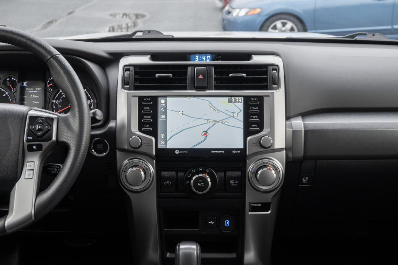 Toyota 4Runner SR5 Premium 2WD (Natl) 2022