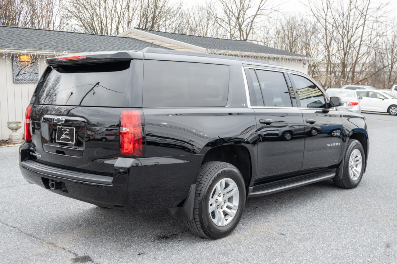 Chevrolet Suburban 4WD 4dr 1500 LT 2018