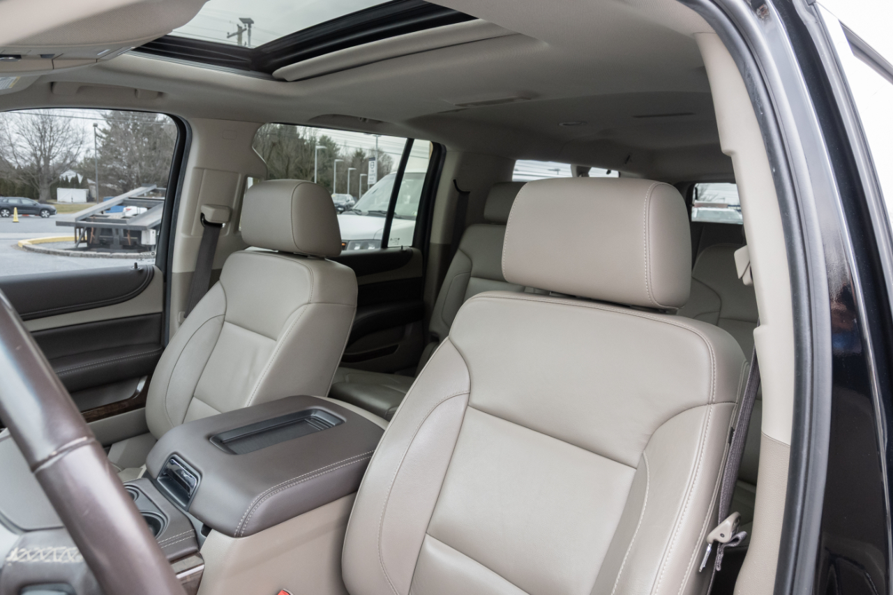 Chevrolet Suburban 4WD 4dr 1500 LT 2018