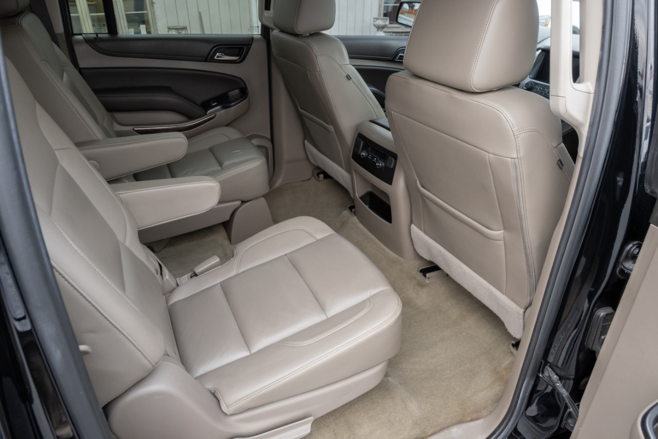 Chevrolet Suburban 4WD 4dr 1500 LT 2018