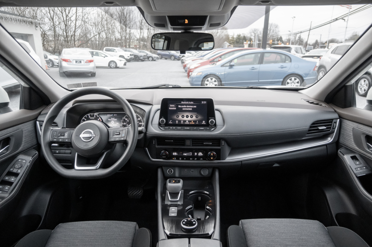 Nissan Rogue AWD SV *Ltd Avail* 2023