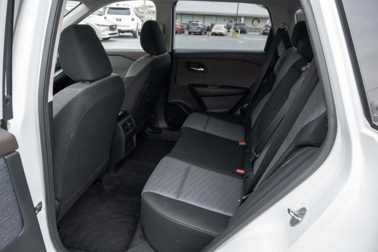 Nissan Rogue AWD SV *Ltd Avail* 2023