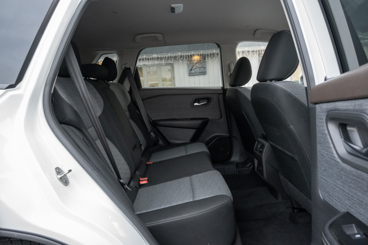 Nissan Rogue AWD SV *Ltd Avail* 2023