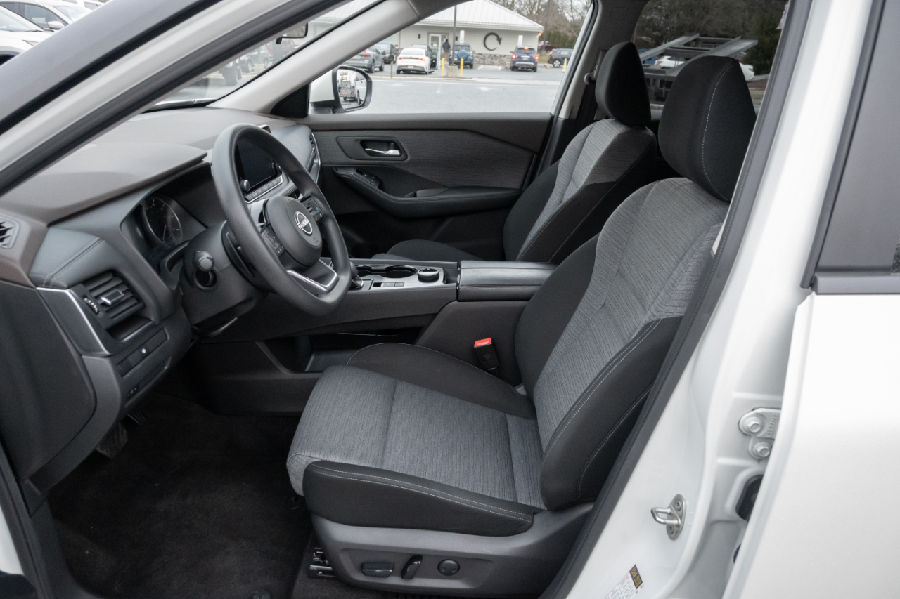 Nissan Rogue AWD SV 2023