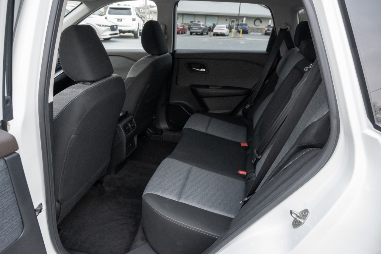 Nissan Rogue AWD SV 2023