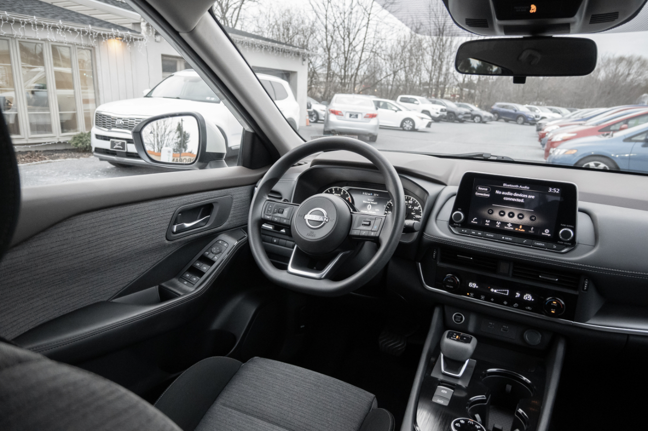 Nissan Rogue AWD SV 2023