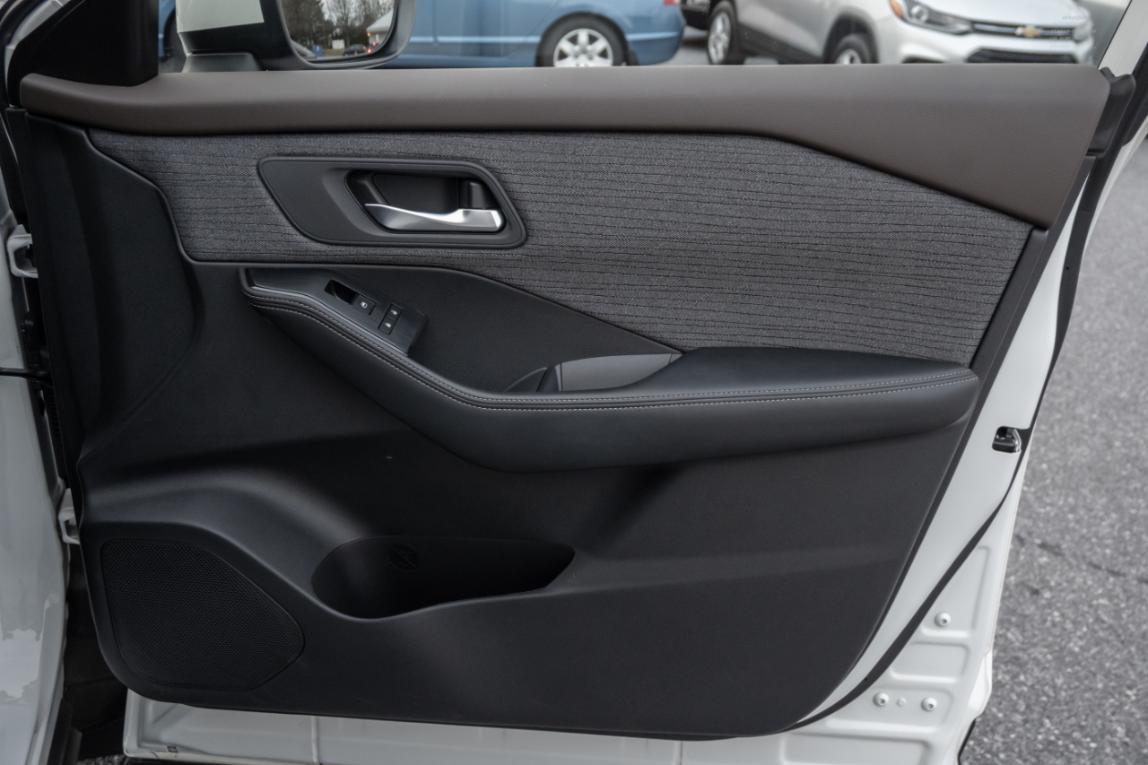 Nissan Rogue AWD SV 2023