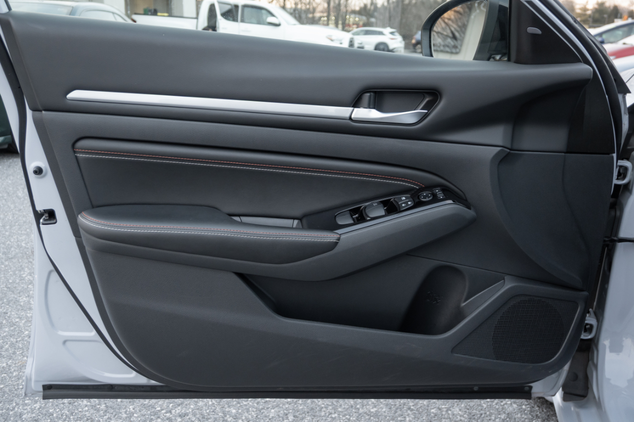 Nissan Altima 2.5 SR Sedan 2023