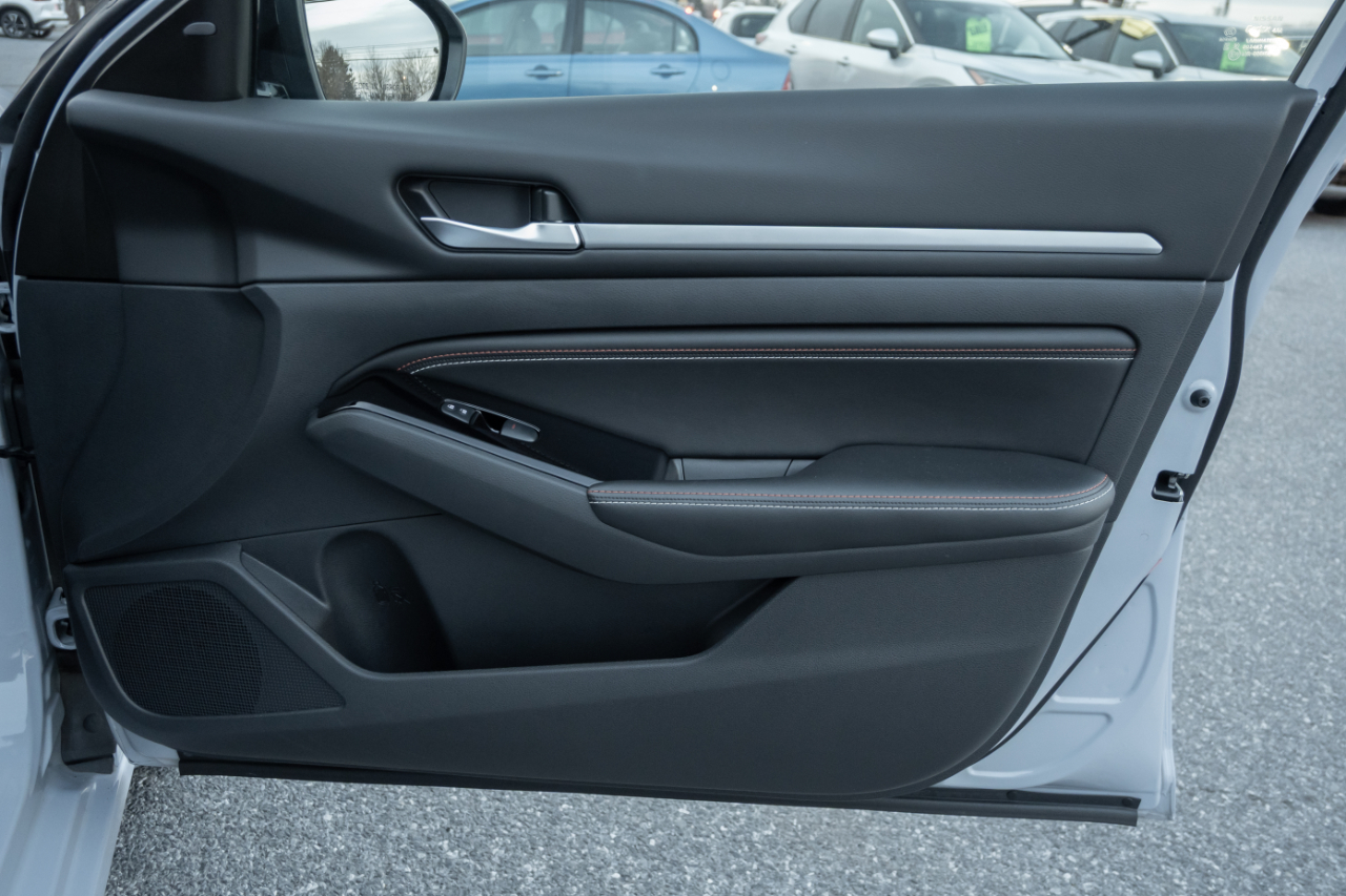 Nissan Altima 2.5 SR Sedan 2023