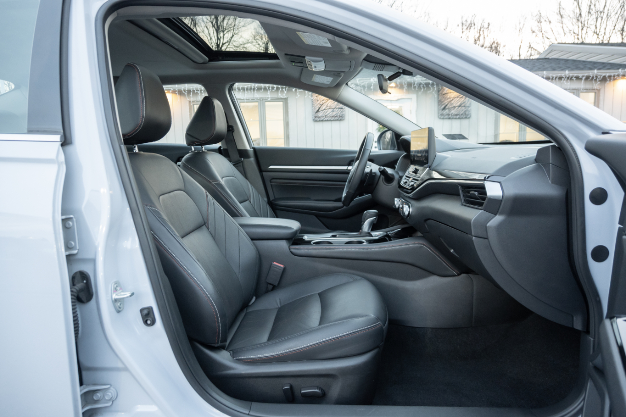 Nissan Altima 2.5 SR Sedan 2023