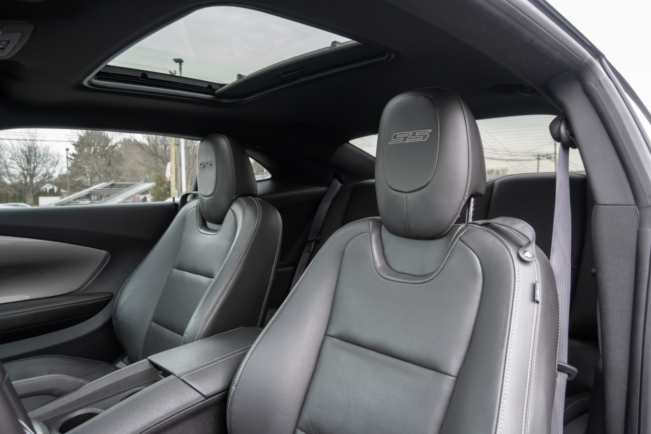 Chevrolet Camaro 2dr Cpe SS w/2SS 2015