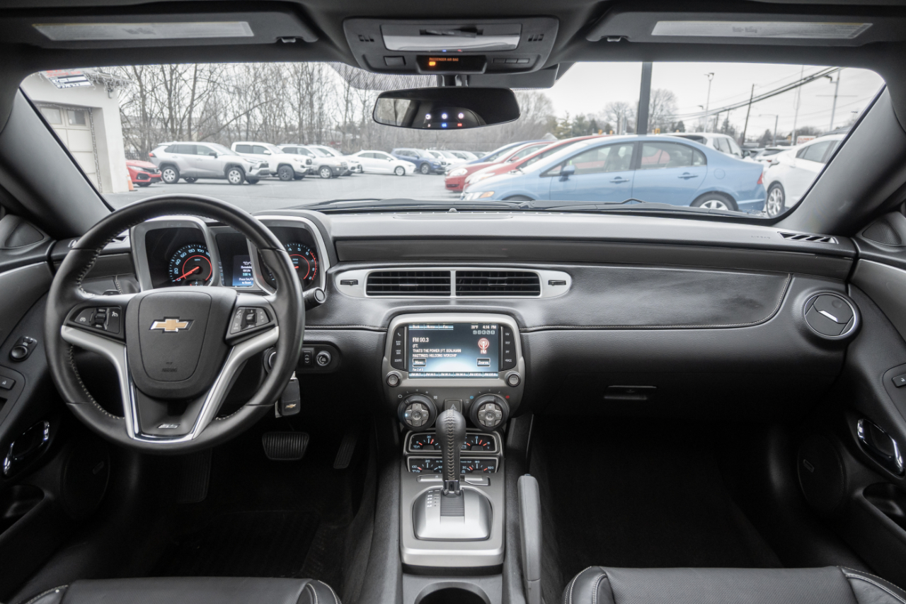 Chevrolet Camaro 2dr Cpe SS w/2SS 2015