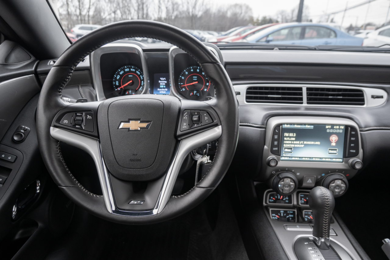 Chevrolet Camaro 2dr Cpe SS w/2SS 2015