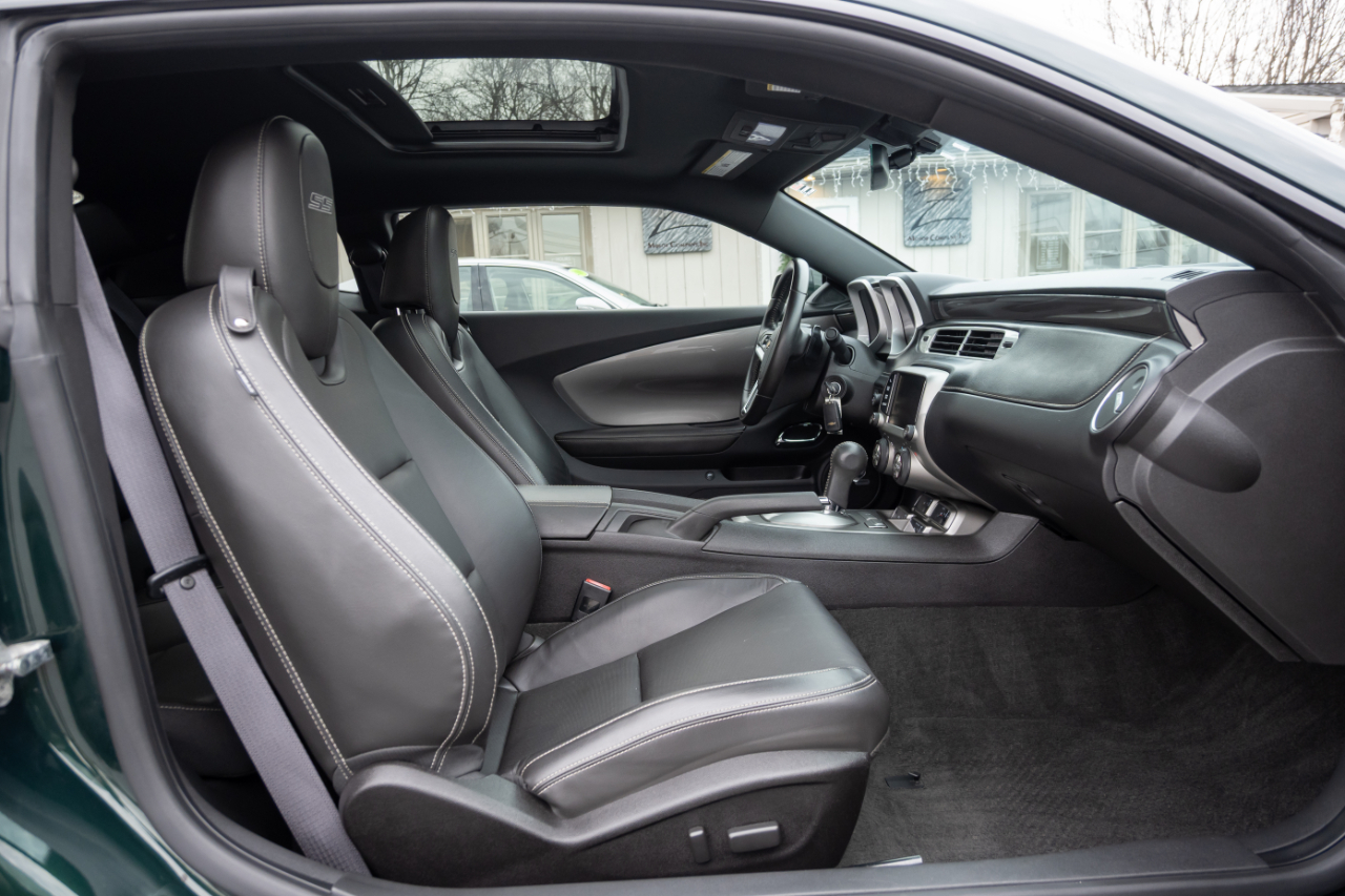 Chevrolet Camaro 2dr Cpe SS w/2SS 2015