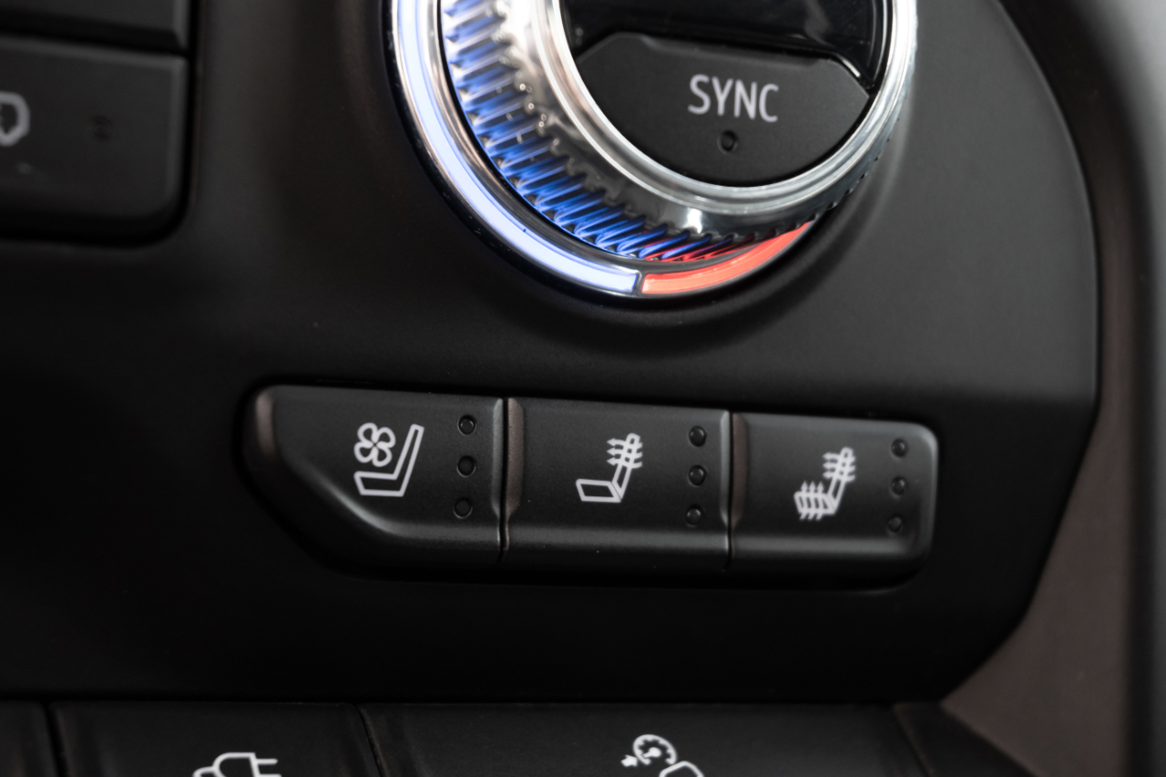 GMC Sierra 2500HD 4WD Crew Cab 159" Denali 2023