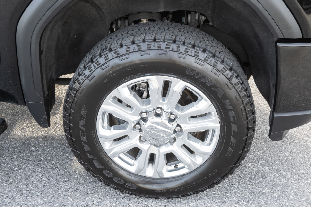 GMC Sierra 2500HD 4WD Crew Cab 159" Denali 2023