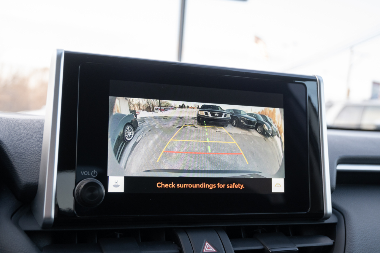 Toyota RAV4 LE AWD (Natl) 2024