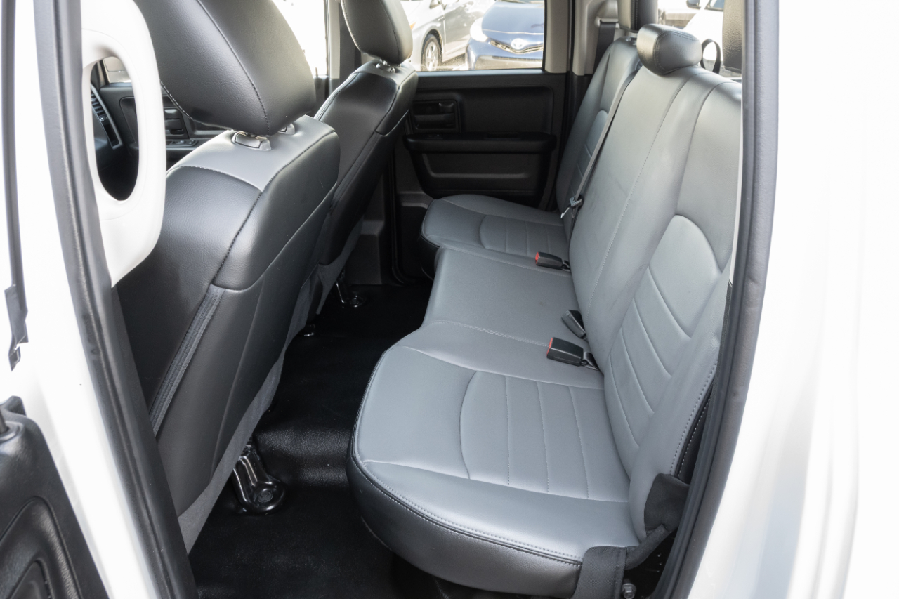 RAM 1500 Classic Tradesman 4x4 Quad Cab 6'4" Box 2022