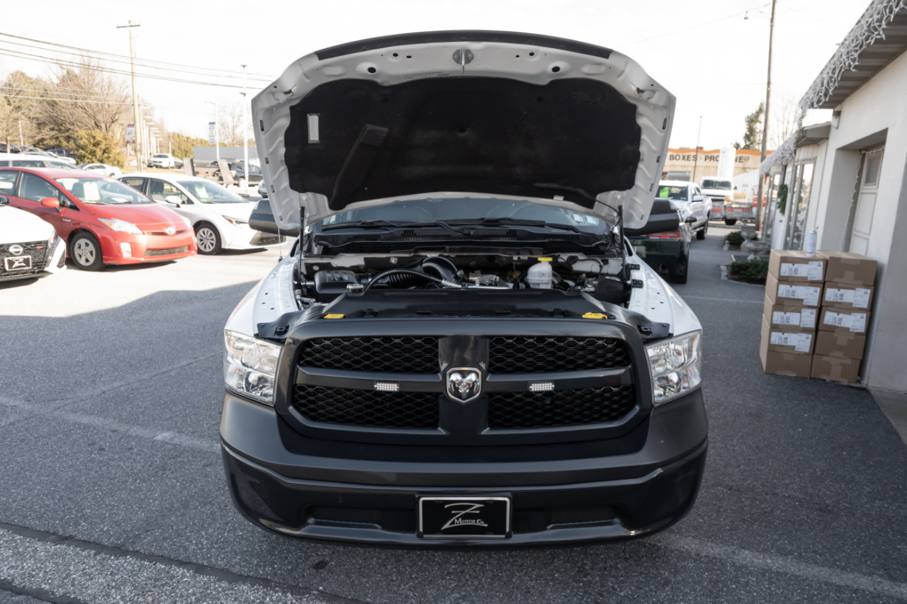 RAM 1500 Classic Tradesman 4x4 Quad Cab 6'4" Box 2022