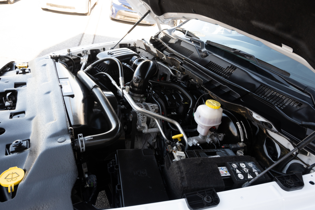 RAM 1500 Classic Tradesman 4x4 Quad Cab 6'4" Box 2022