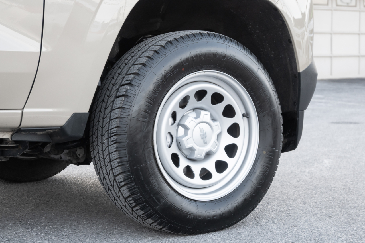 Chevrolet Colorado 2WD Crew Cab WT 2024