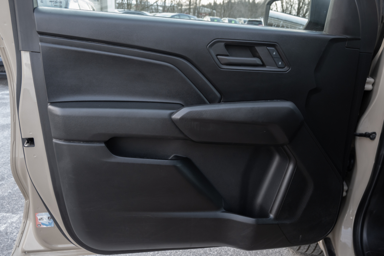 Chevrolet Colorado 2WD Crew Cab WT 2024