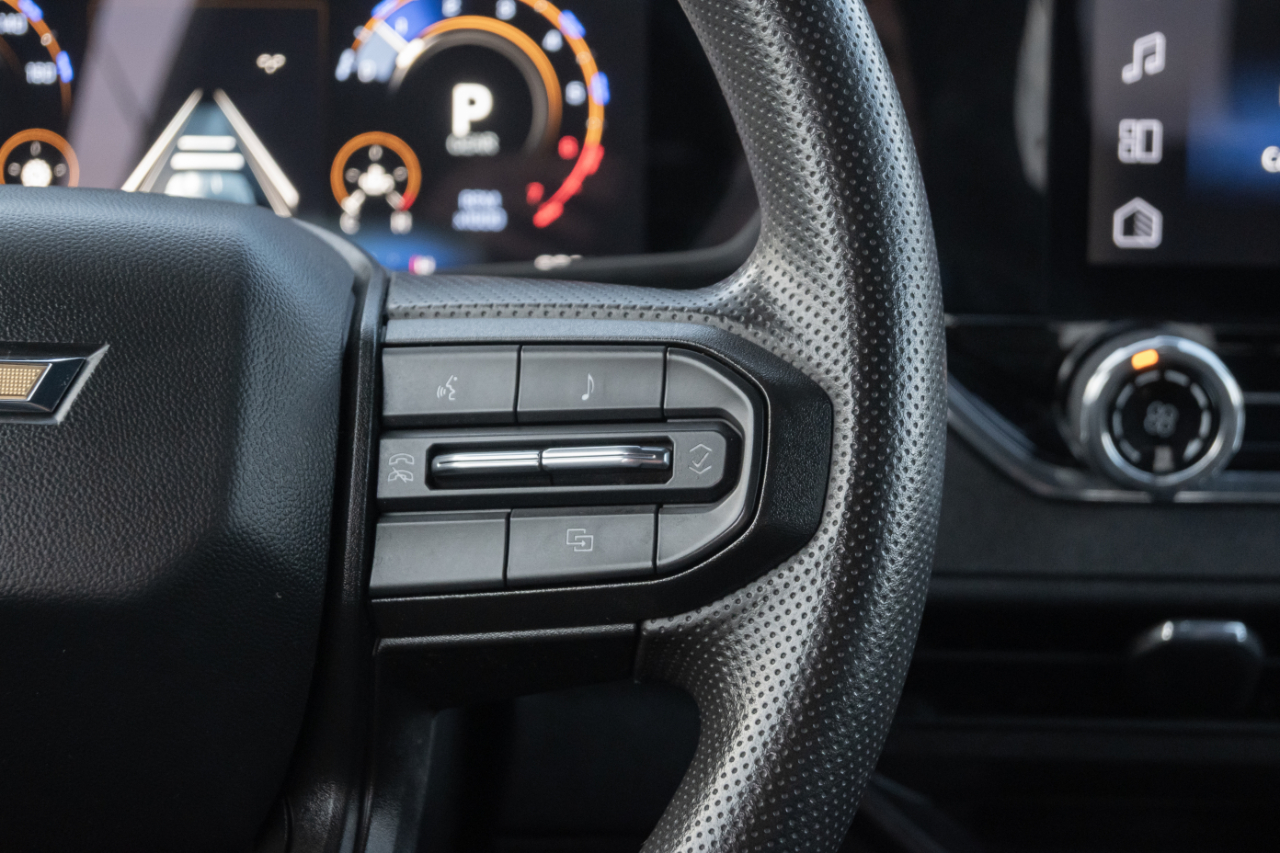 Chevrolet Colorado 2WD Crew Cab WT 2024