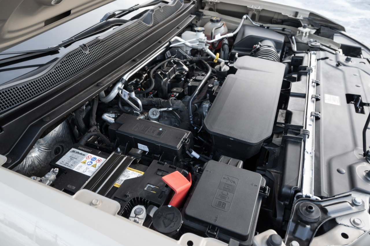 Chevrolet Colorado 2WD Crew Cab WT 2024