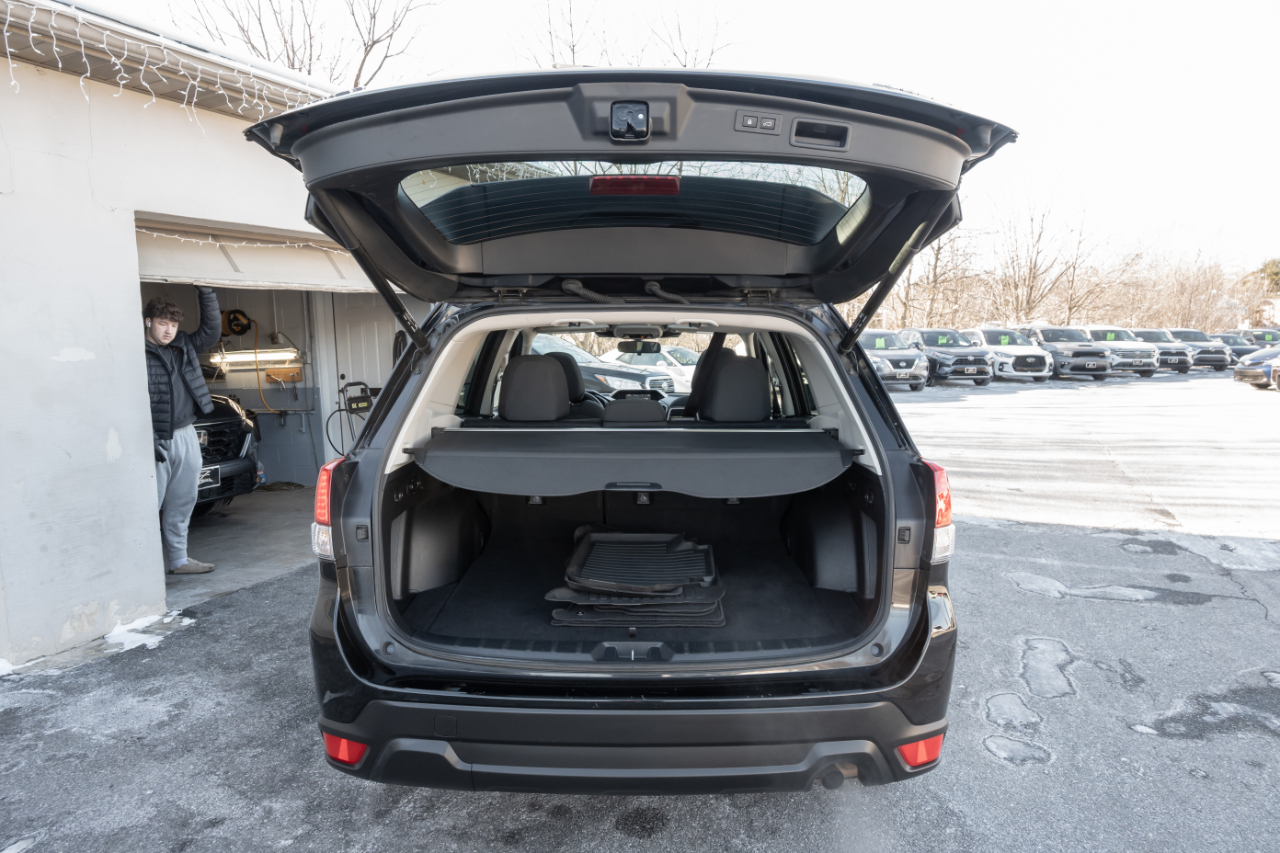 Subaru Forester Premium CVT 2023