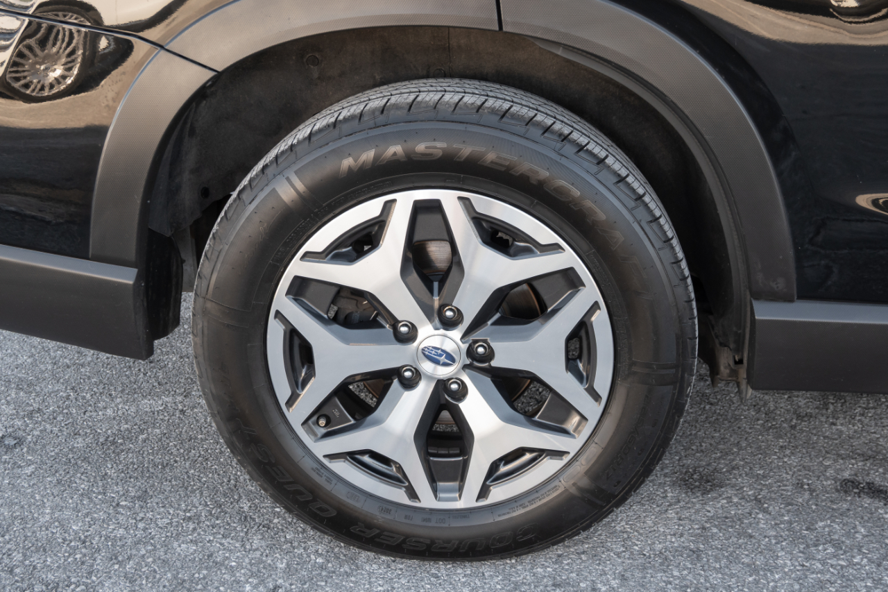 Subaru Forester Premium CVT 2023