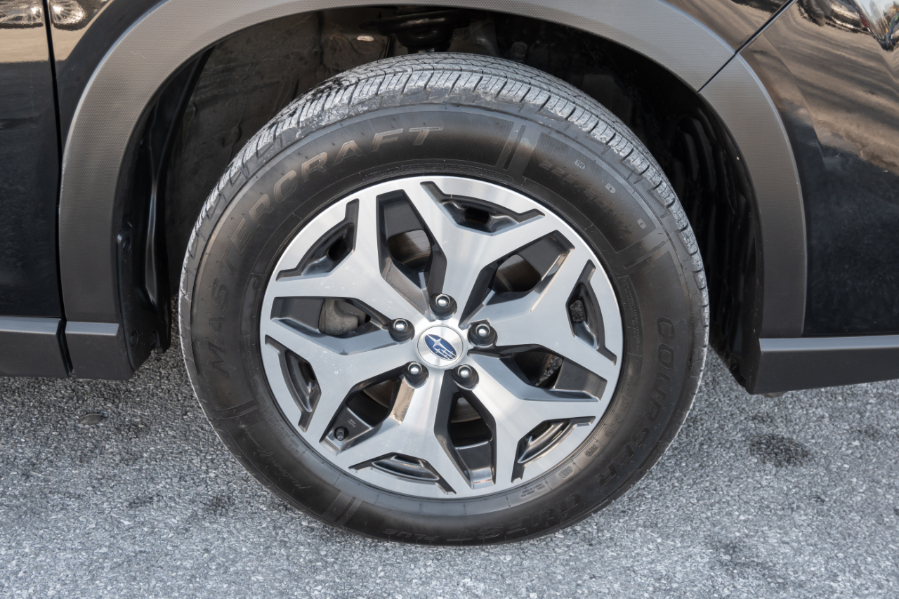 Subaru Forester Premium CVT 2023