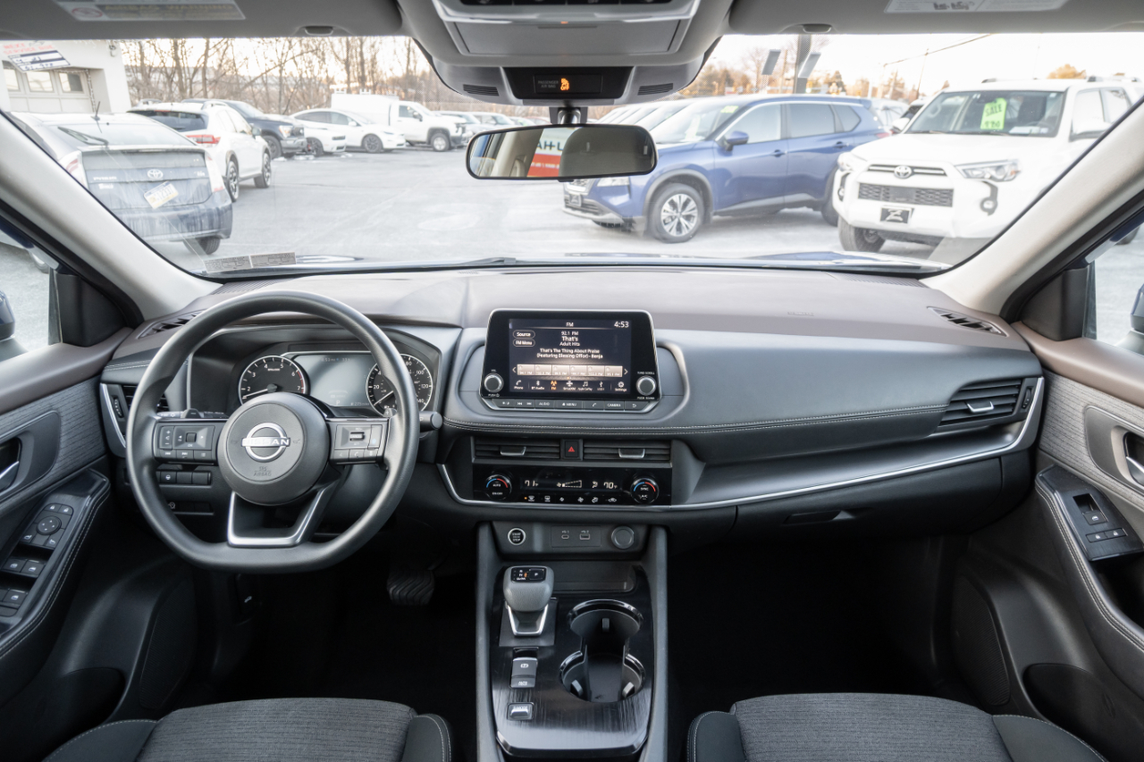 Nissan Rogue FWD SV 2023