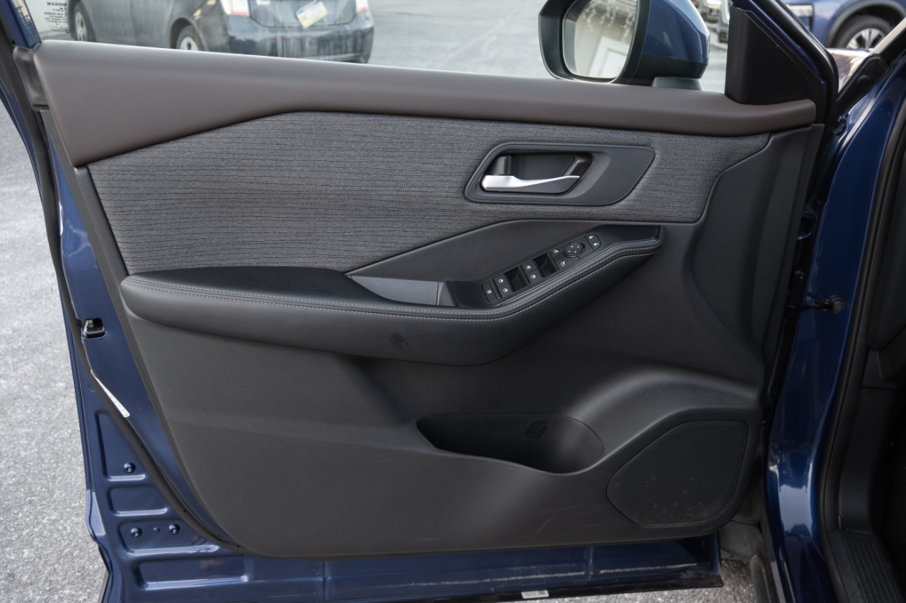 Nissan Rogue FWD SV 2023