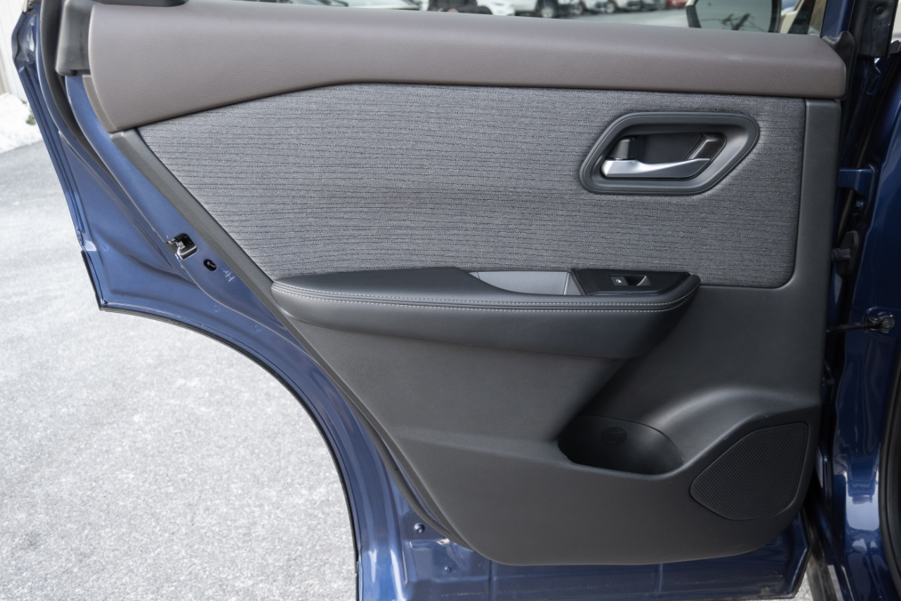 Nissan Rogue FWD SV 2023