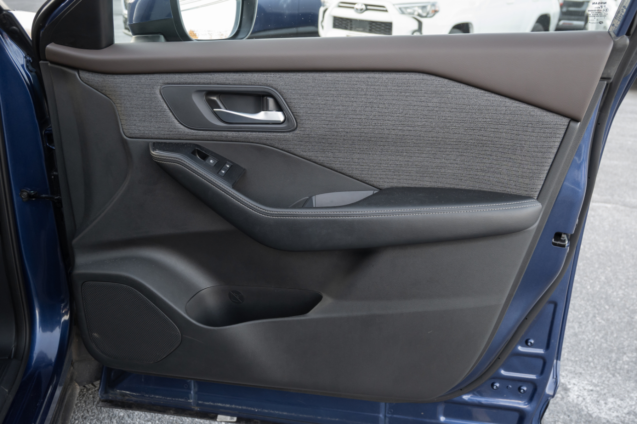 Nissan Rogue FWD SV 2023