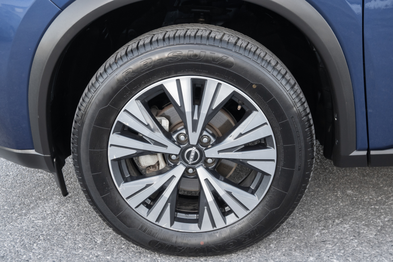 Nissan Rogue FWD SV 2023