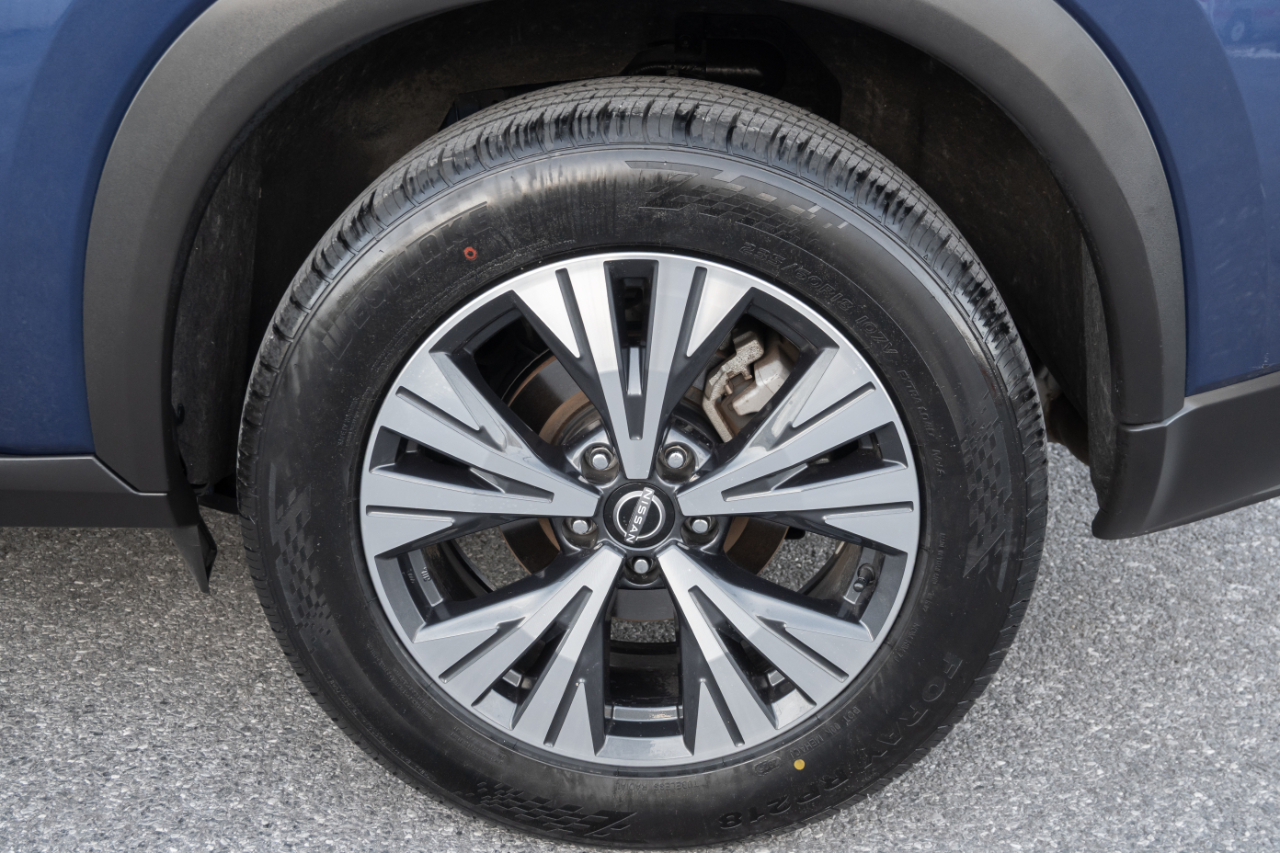 Nissan Rogue FWD SV 2023