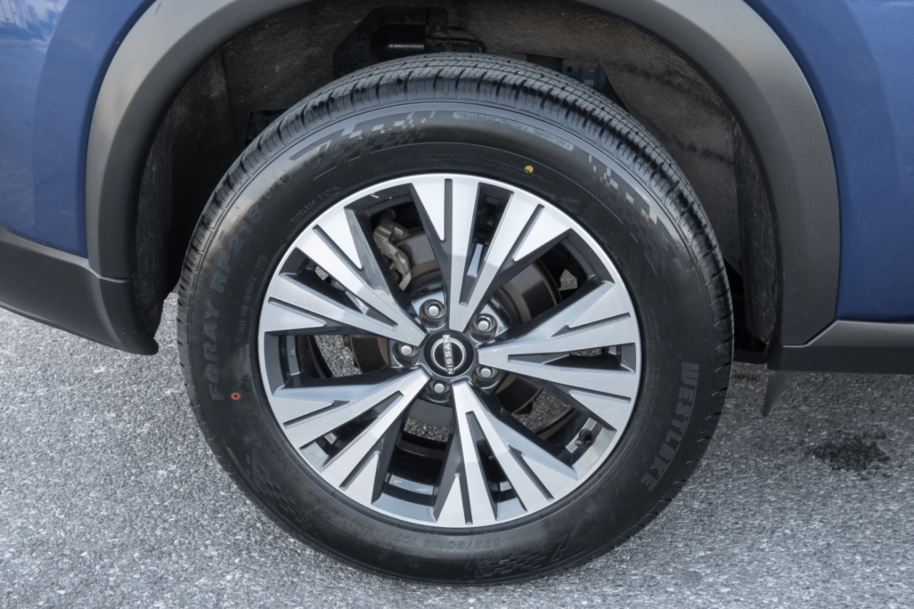 Nissan Rogue FWD SV 2023