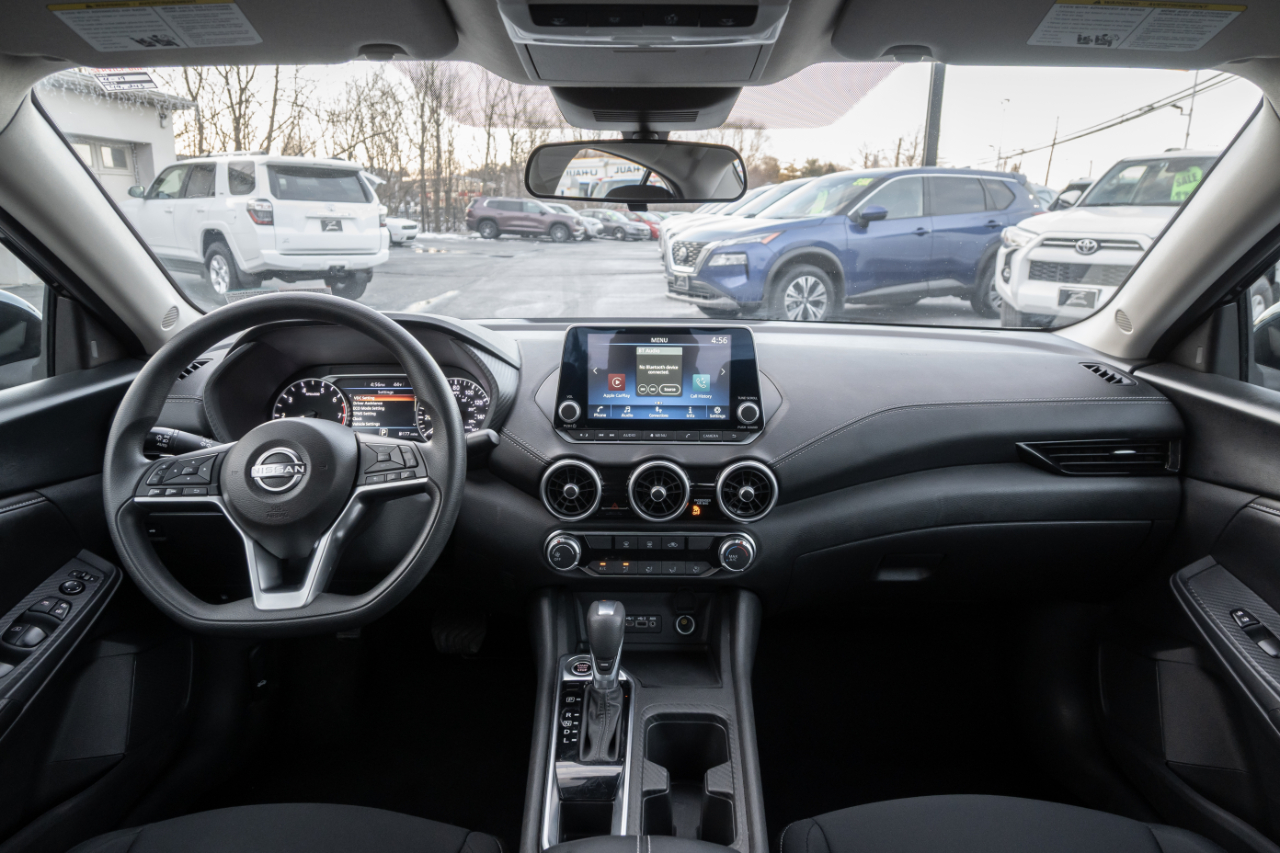 Nissan Sentra SV CVT 2024