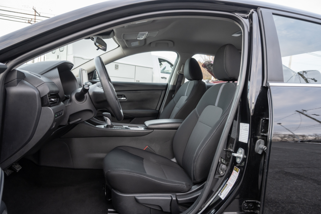 Nissan Sentra SV CVT 2024