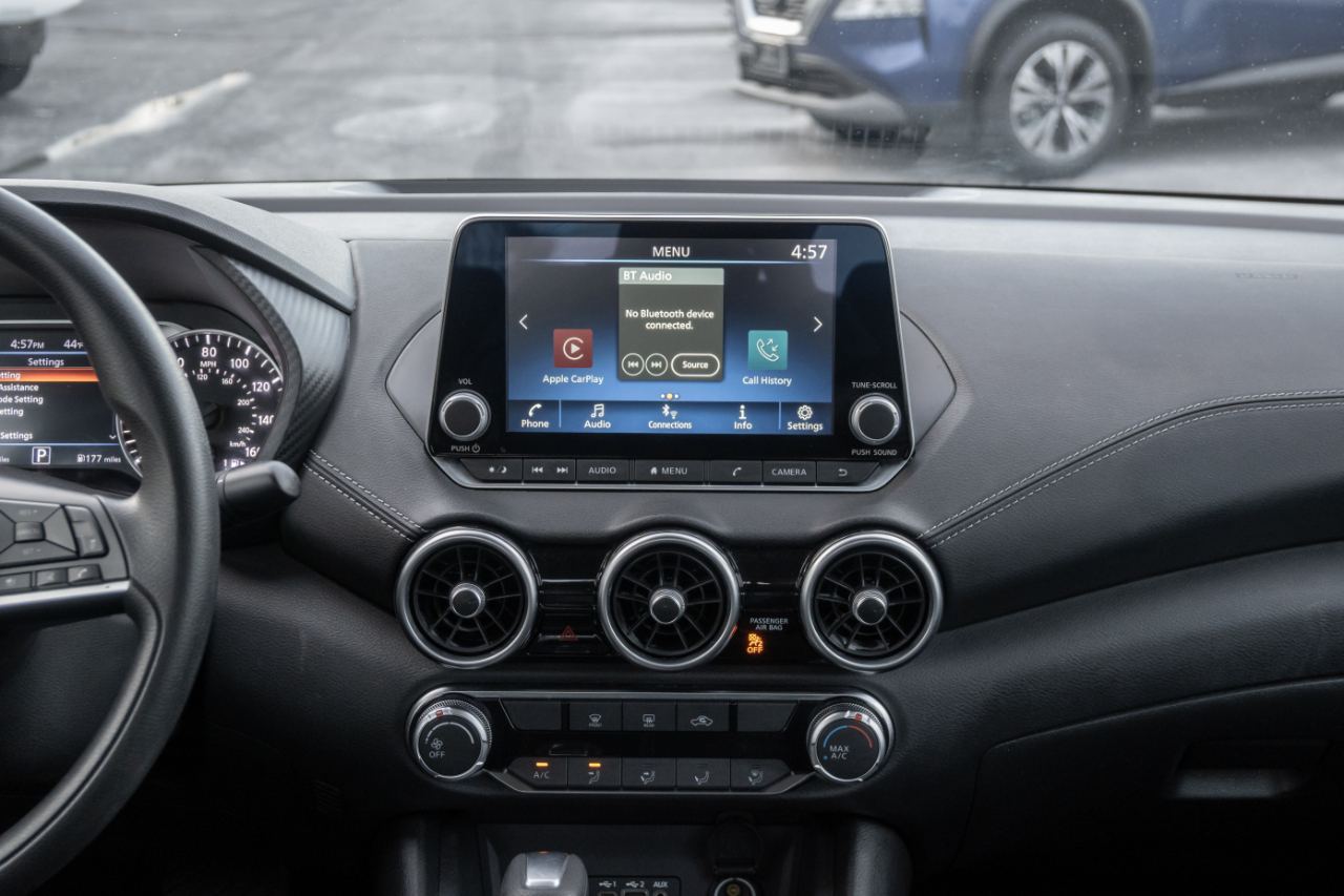 Nissan Sentra SV CVT 2024