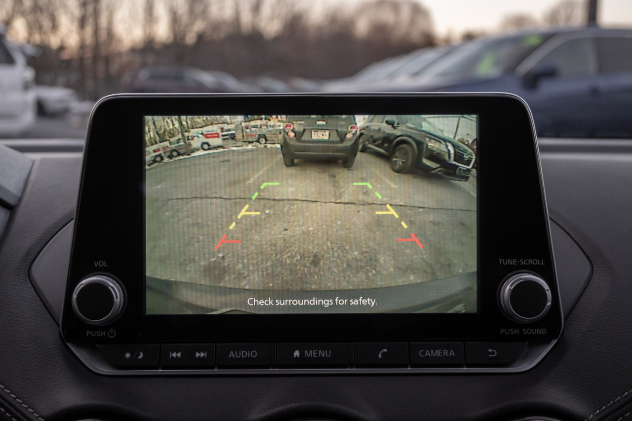 Nissan Sentra SV CVT 2024