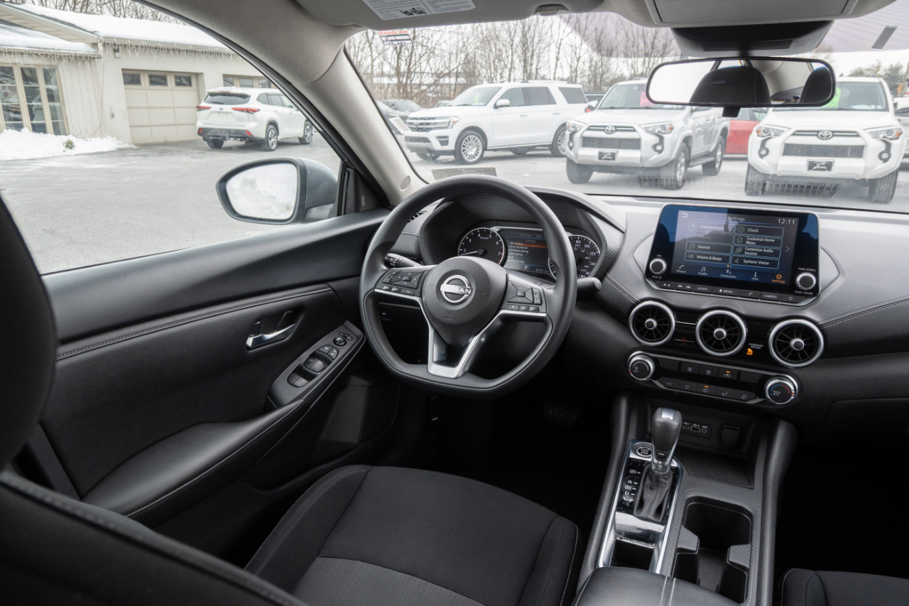 Nissan Sentra SV CVT 2024