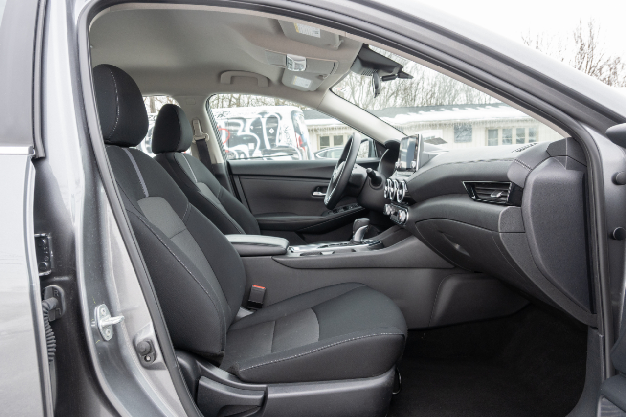 Nissan Sentra SV CVT 2024